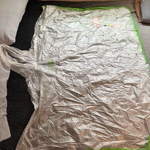 Rain pincho KATE SPADE Transparent Plastic Sheet with Green Accents